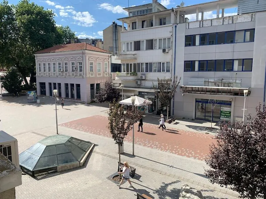 Apparent On The Main Street Apartment Varna